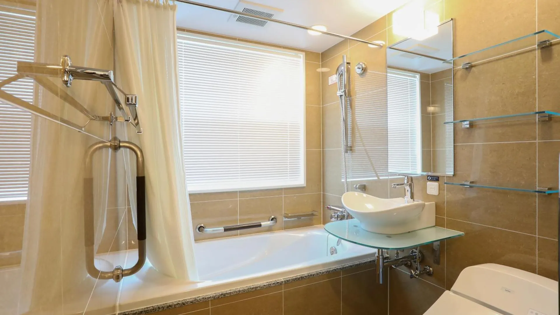 Apa Hotel Higashi Shinjuku Kabukicho Tower 東京都